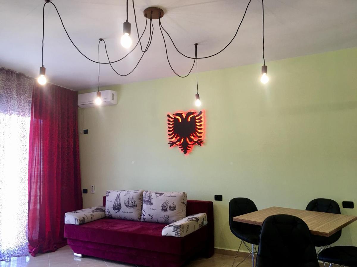 Luxury Holiday In Royal Apartment For King And Queen ساراندا المظهر الخارجي الصورة
